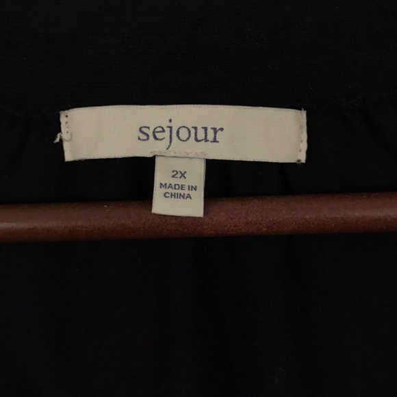 💚 4/$20 SALE! Sejour V Neck Crochet Trim Cardigan - Picture 4 of 7